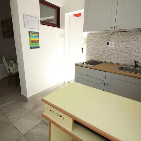Apartmani Niessner Malinska Exterior photo